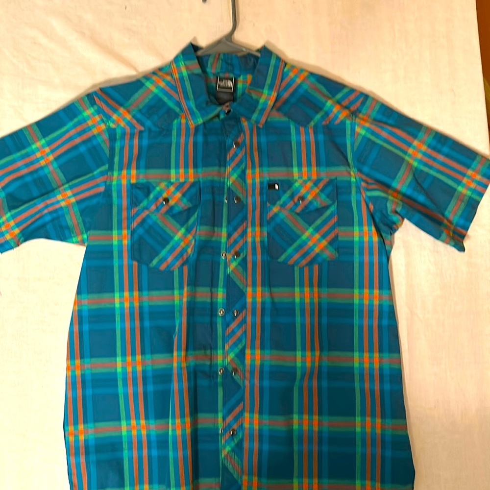 The North Face men’s medium short sleeve button down multicolored shirt